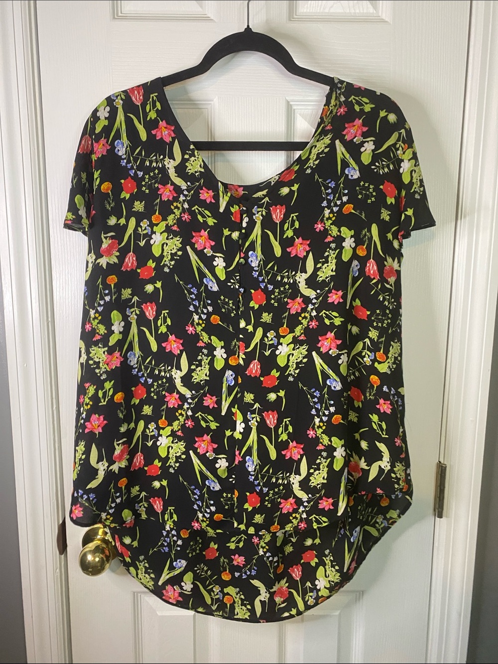 Premise Black Floral Scoop Neck Blouse with Pink & Green Accents Size 1X Floral